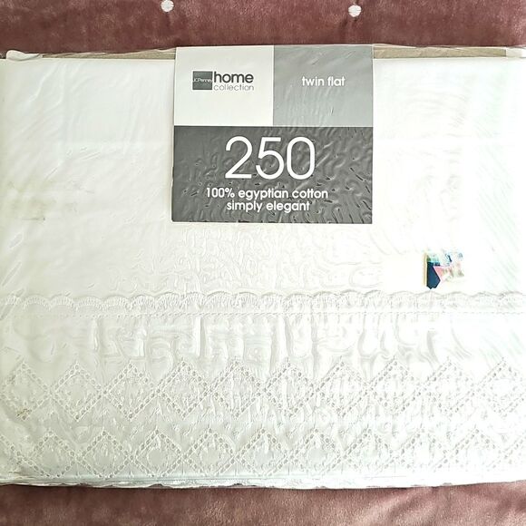 NWT JCPenny Home Flat Sheet, White, 100% Egyptian Cotton, Size TWIN - Picture 1 of 4